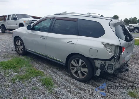 2015 Nissan Pathfinder Platinum z USA, uszkodzony, nr VIN 5N1AR2MN1FC695961